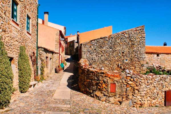 Castelo-Rodrigo-historical-village-in-Portugal