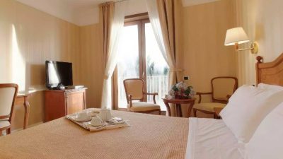 Dioscury-Bay-Palace-01