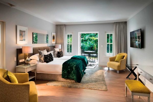 Fancourt-hotel-02-Luxury-Room