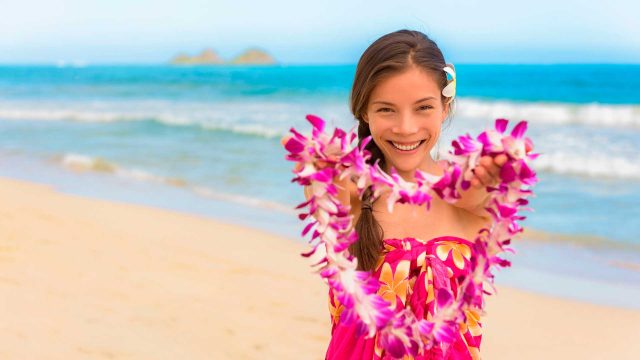 Hawaiian-lei-girl