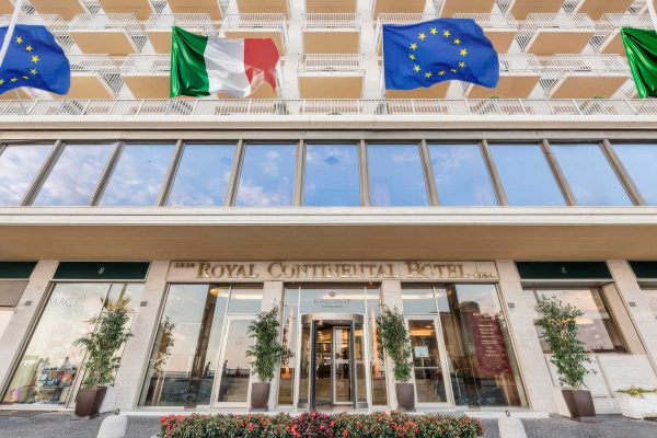 Hotel-Royal-Continental-Napoli-02