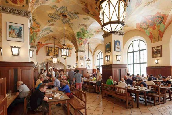 Munchen-Hofbrauhaus-Bergsteinn