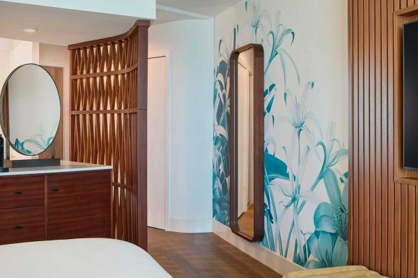 OUTRIGGER-Reef-Waikiki-Beach-Resort-04