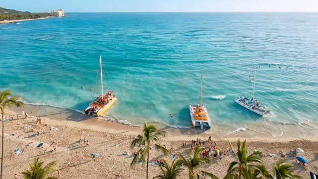 OUTRIGGER-Reef-Waikiki-Beach-Resort-07b