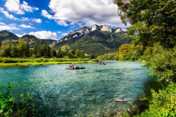 Pieniny-Mountains-Dunajec-River-rafting-Poland-01