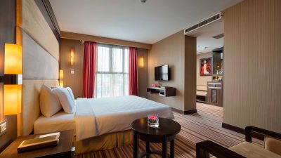 Silk-Path-Hotel-Vietnam-06-premium-executive