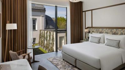 Stradom-House-Autograph-Collection-05