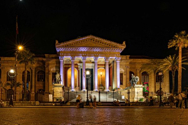 Teatro-Massimo-at-night-Palermo-Sicily