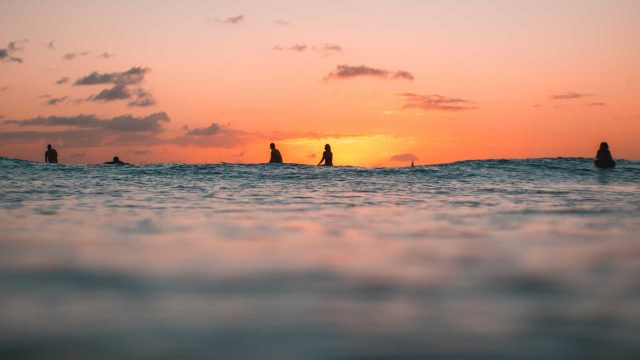 Waikiki-ocean-horizon-Hawaii